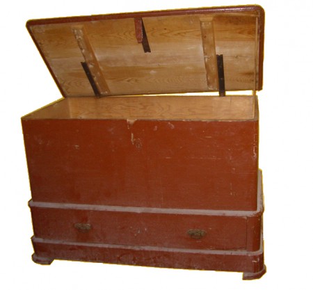    Cassa Nuziale da corredo, Abete, Puglia,  seconda metà dell'Ottocento, lung.138 X prof.70 X h92 cm